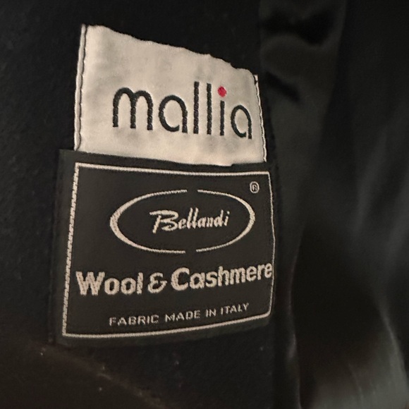 Winter wool coat with real fur collar - Picture 2 of 4